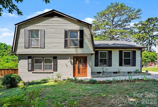 3601 Cross Winds Road, Charlotte, NC 28227