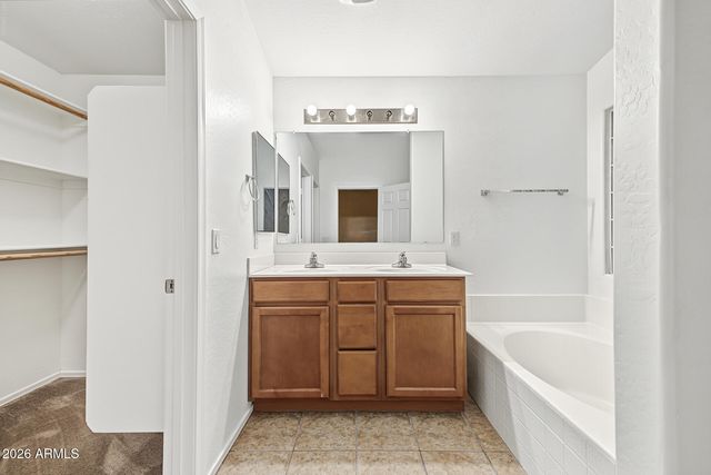 3765 W YELLOW PEAK Drive, San Tan Valley, AZ 85144