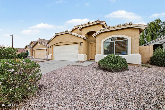 3765 W YELLOW PEAK Drive, San Tan Valley, AZ 85144