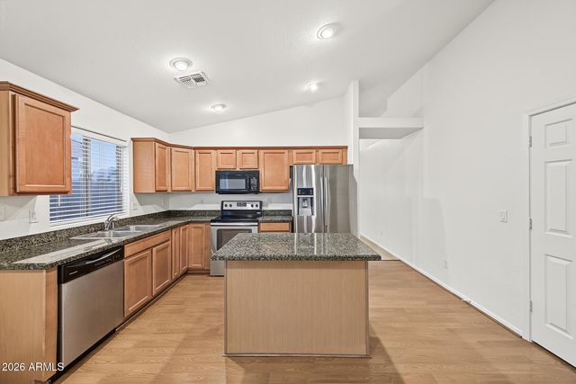 3765 W YELLOW PEAK Drive, San Tan Valley, AZ 85144