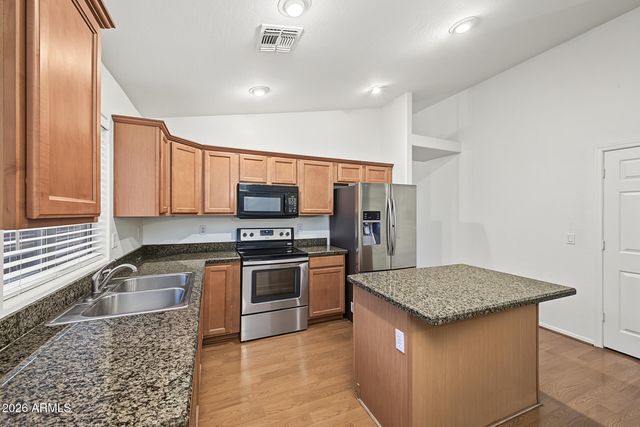 3765 W YELLOW PEAK Drive, San Tan Valley, AZ 85144