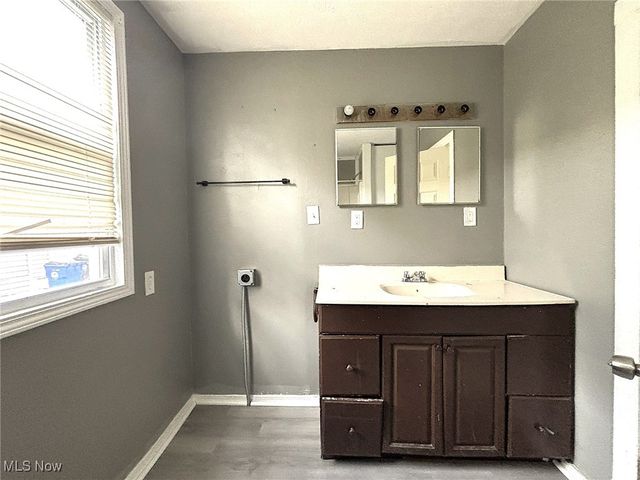 4501 Hyde Avenue, Cleveland, OH 44109