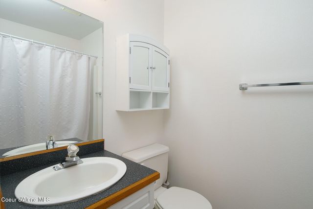 816 Shidaw Ct, Sandpoint, ID 83864