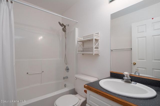 816 Shidaw Ct, Sandpoint, ID 83864