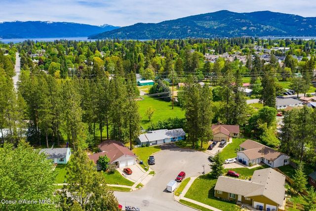 816 Shidaw Ct, Sandpoint, ID 83864