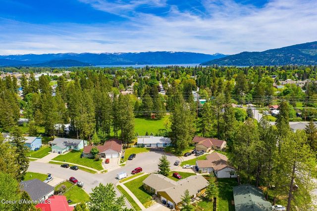 816 Shidaw Ct, Sandpoint, ID 83864
