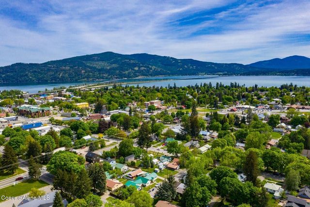 816 Shidaw Ct, Sandpoint, ID 83864