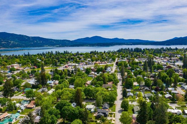 816 Shidaw Ct, Sandpoint, ID 83864