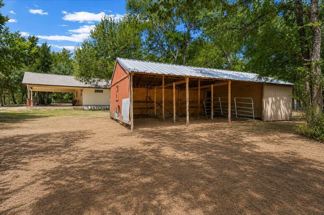 2150 124 County RD, Georgetown, TX 78626