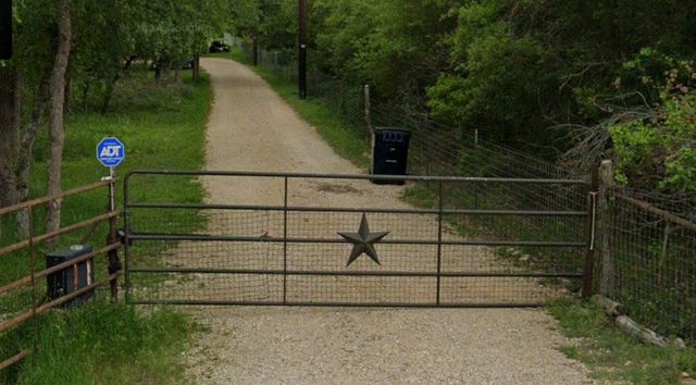2150 124 County RD, Georgetown, TX 78626