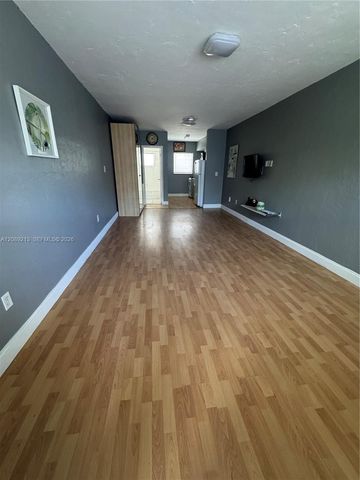1611 West Avenue 10, Miami Beach, FL 33139