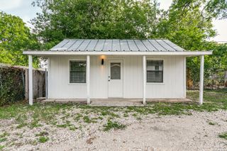 1121 Essex St Apt 3, San Antonio, TX 78210