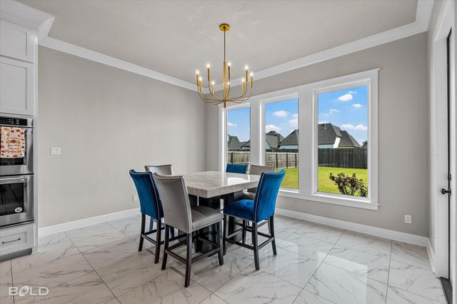 402 Erie Circle, Bossier City, LA 71111