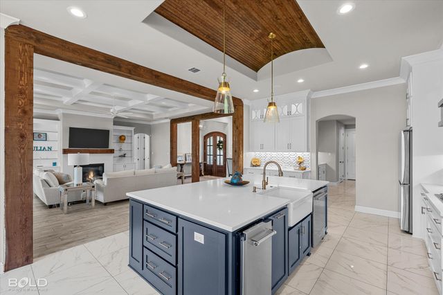 402 Erie Circle, Bossier City, LA 71111