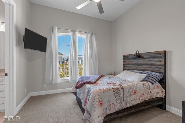 402 Erie Circle, Bossier City, LA 71111