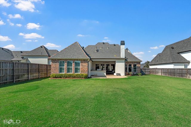 402 Erie Circle, Bossier City, LA 71111