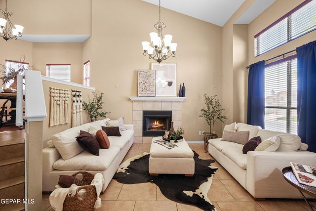 6960 SWEDE JOHNSEN Drive, El Paso, TX 79912