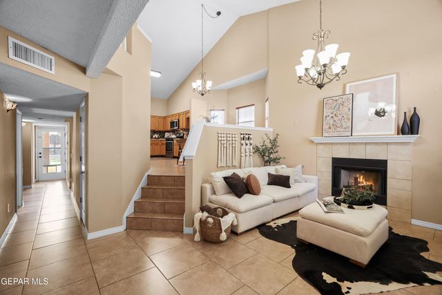 6960 SWEDE JOHNSEN Drive, El Paso, TX 79912