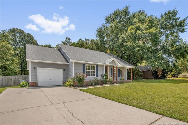 470 Northwoods Drive, Raeford, NC 28376