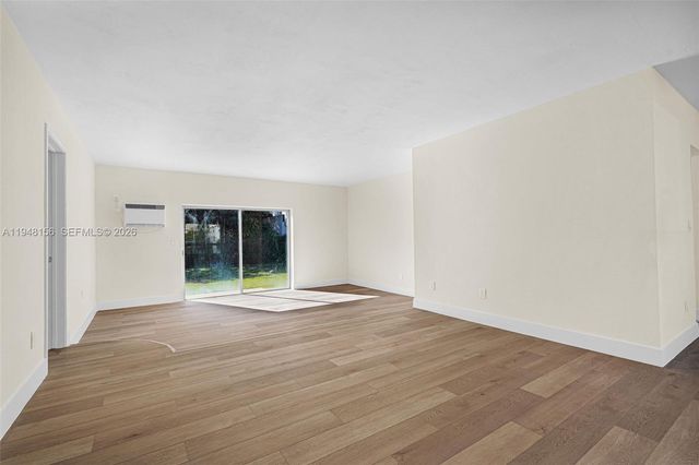 130 NW 48th St 0, Miami, FL 33127