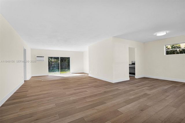 130 NW 48th St 0, Miami, FL 33127