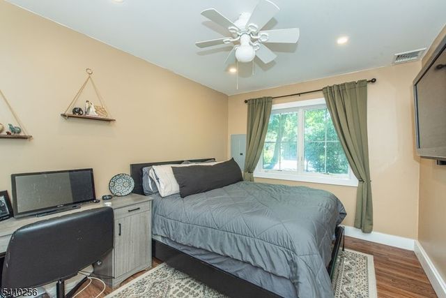 40 Hancock Dr, West Milford Twp., NJ 07480