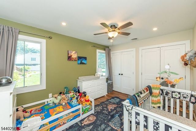 40 Hancock Dr, West Milford Twp., NJ 07480