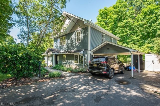 40 Hancock Dr, West Milford Twp., NJ 07480