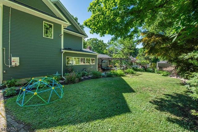 40 Hancock Dr, West Milford Twp., NJ 07480