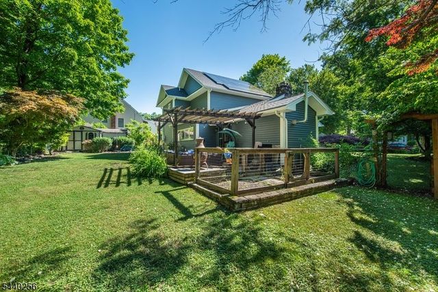 40 Hancock Dr, West Milford Twp., NJ 07480