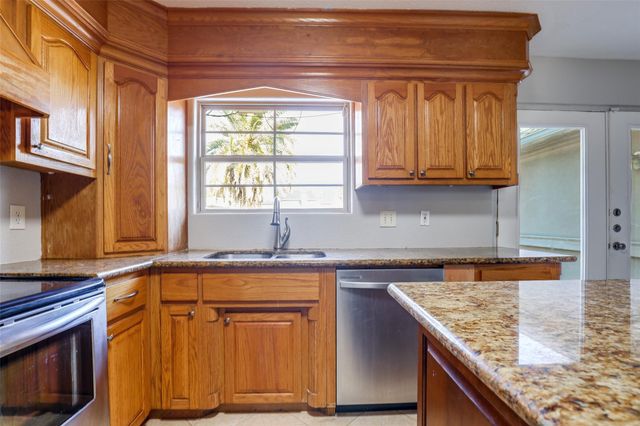 7106 Feather Creek Drive, Houston, TX 77086