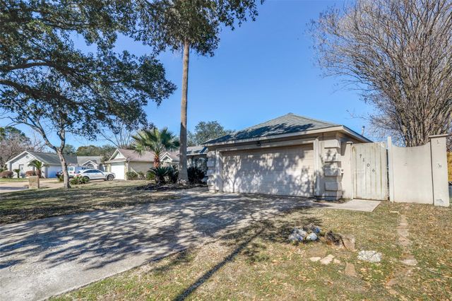 7106 Feather Creek Drive, Houston, TX 77086