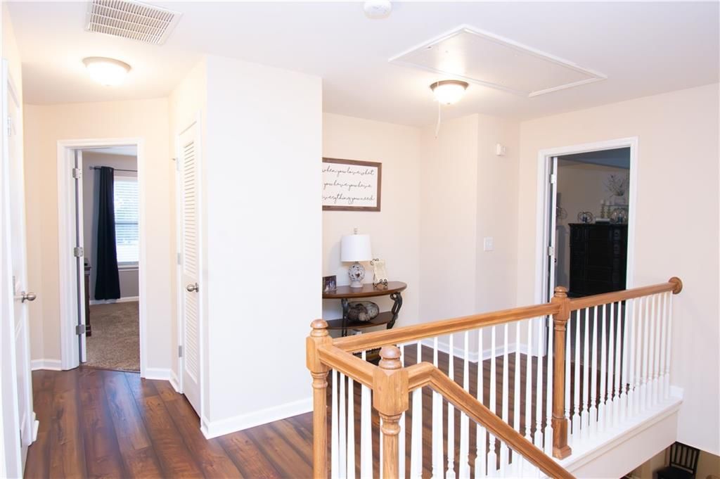 Image 9 of property listing at 5143 Olive Branch Circle, Powder Springs, GA 30127