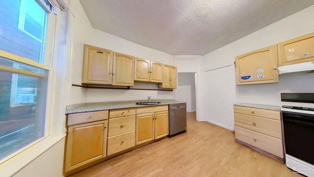 34 Cherokee 3, Boston, MA 02120