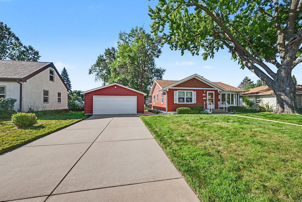 1258 Ryan Avenue W, Roseville, MN 55113 — photo 3