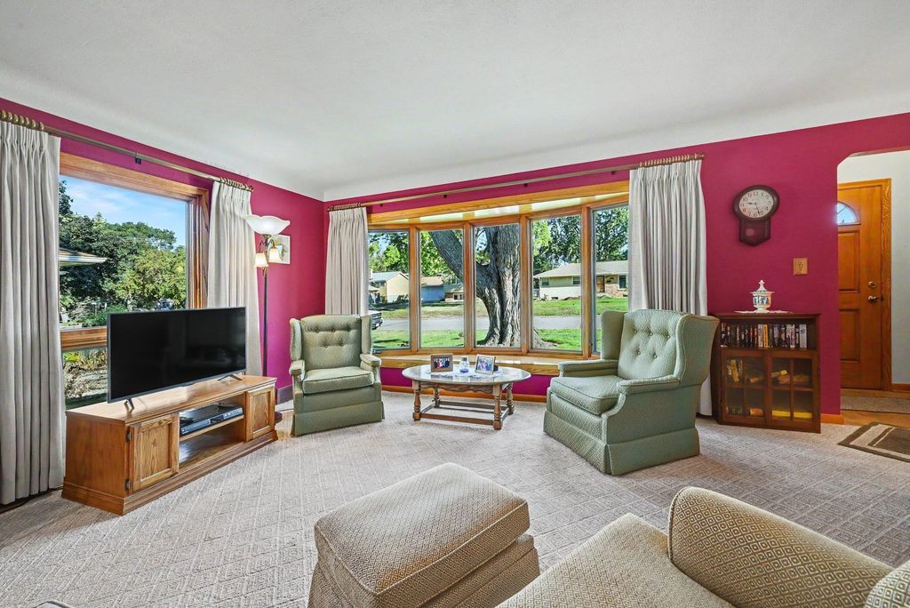1258 Ryan Avenue W, Roseville, MN 55113 — photo 5