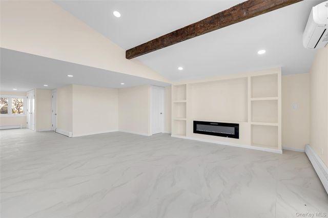 1554 Holiday Park Drive, Wantagh, NY 11793