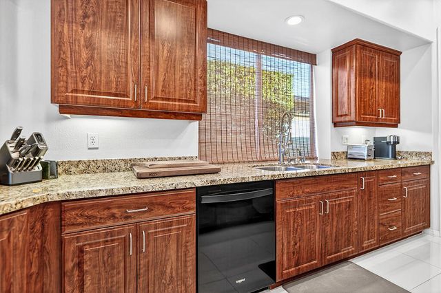 5 Curie Court, Rancho Mirage, CA 92270