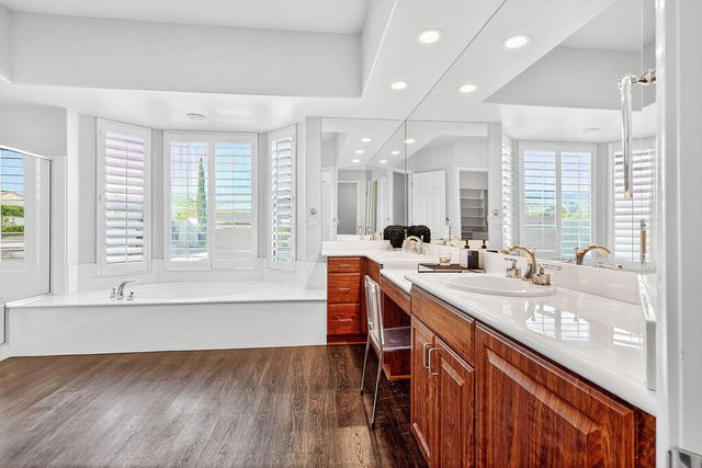 5 Curie Court, Rancho Mirage, CA 92270