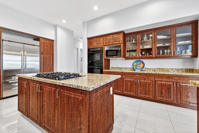 5 Curie Court, Rancho Mirage, CA 92270