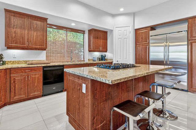 5 Curie Court, Rancho Mirage, CA 92270