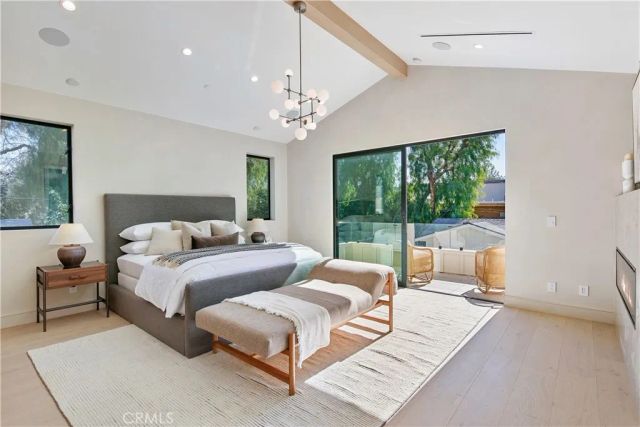 13944 Valleyheart Drive, Sherman Oaks, CA 91423
