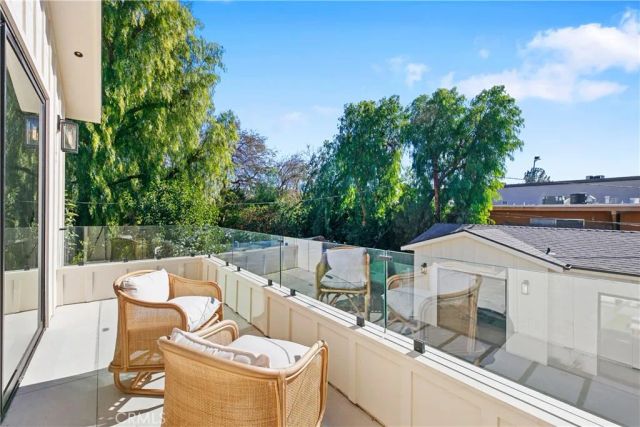 13944 Valleyheart Drive, Sherman Oaks, CA 91423