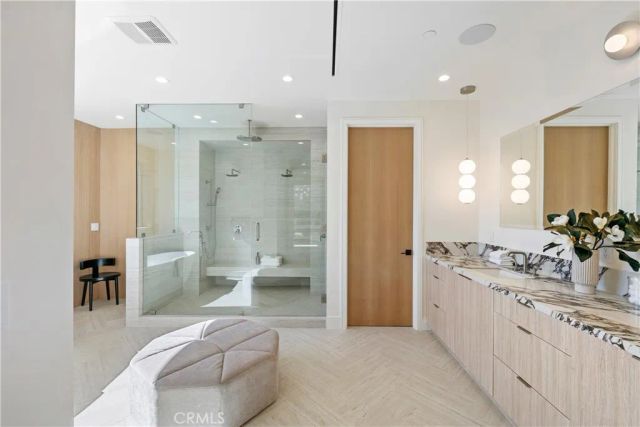 13944 Valleyheart Drive, Sherman Oaks, CA 91423