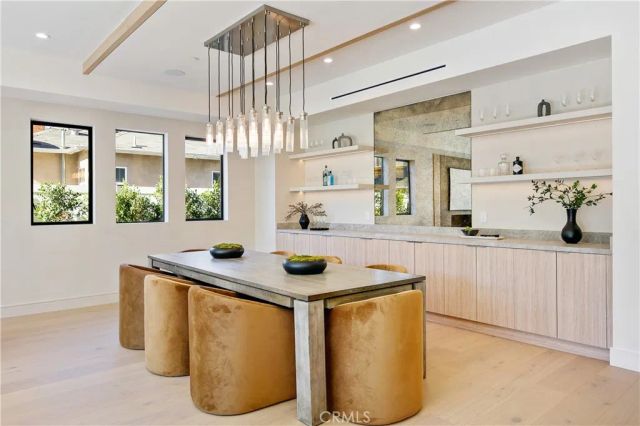 13944 Valleyheart Drive, Sherman Oaks, CA 91423