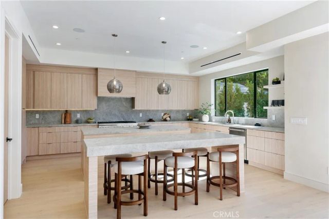 13944 Valleyheart Drive, Sherman Oaks, CA 91423