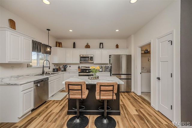 619 Schapers Court, Moscow Mills, MO 63362