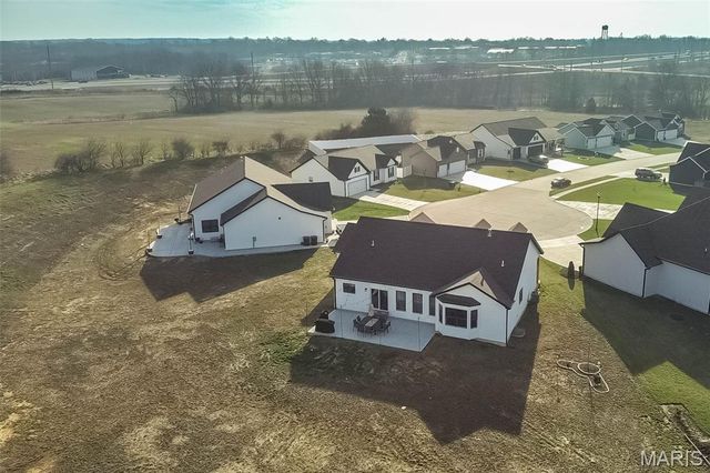 619 Schapers Court, Moscow Mills, MO 63362