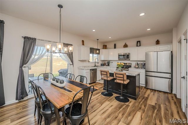 619 Schapers Court, Moscow Mills, MO 63362