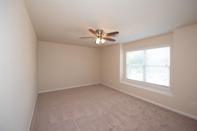106 Easton Glen Lane, Dickinson, TX 77539